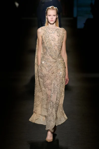 Look 80
